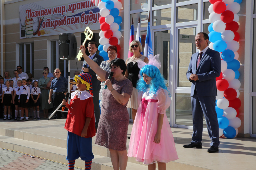 Глава Геленджика сегодня открыл новую школу