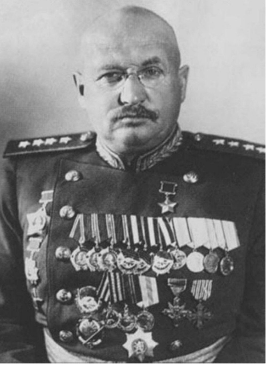 Улица имени Героя Ивана Ефимовича Петрова Улица имени Героя Ивана Ефимовича Петрова