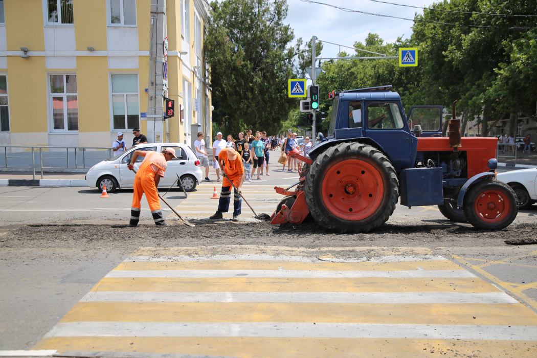 Перекрёсток улиц Кирова и Островского начали ремонтировать