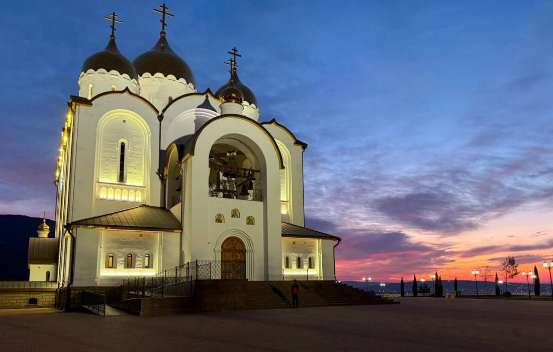 В православных храмах Геленджика и внутригородских округов определено расписание богослужений на Рождество Христово