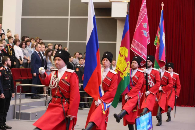 Губернатор региона провел расширенное заседание Координационного совета Союза казачьей молодежи Кубани