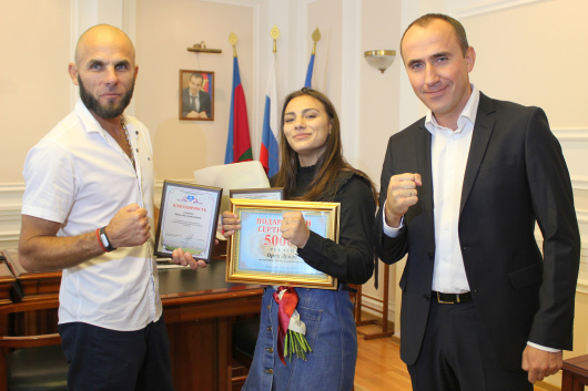 Девушка с железным характером