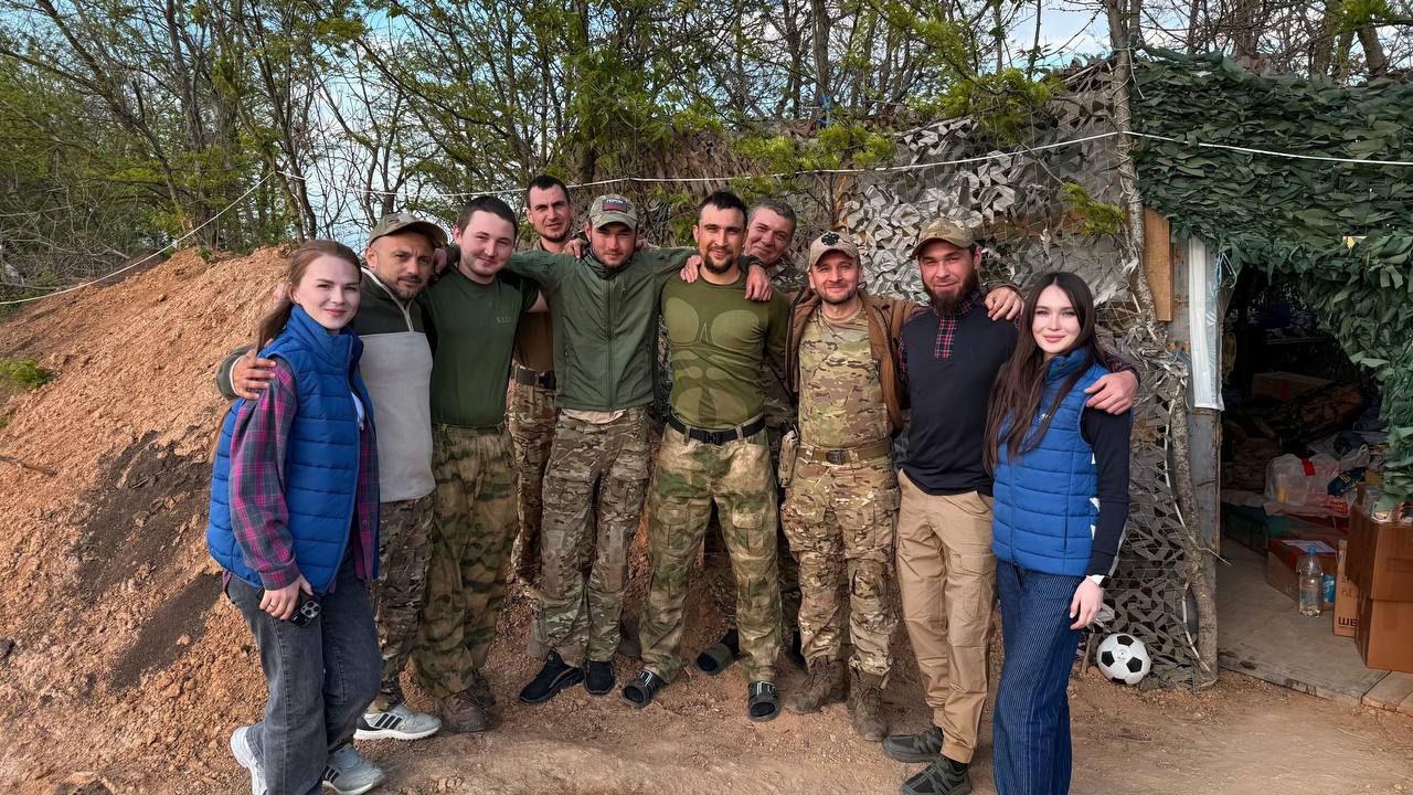 Депутат Думы Геленджика Анастас Николаиди и член экспертного совета при Думе Юрий Кузьмин, в составе группы неравнодушных людей, отвезли гуманитарную помощь на Запорожское направление.