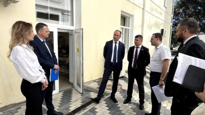 Представители ЗСК обсудили работу филиала МФЦ в городе – курорте Геленджик