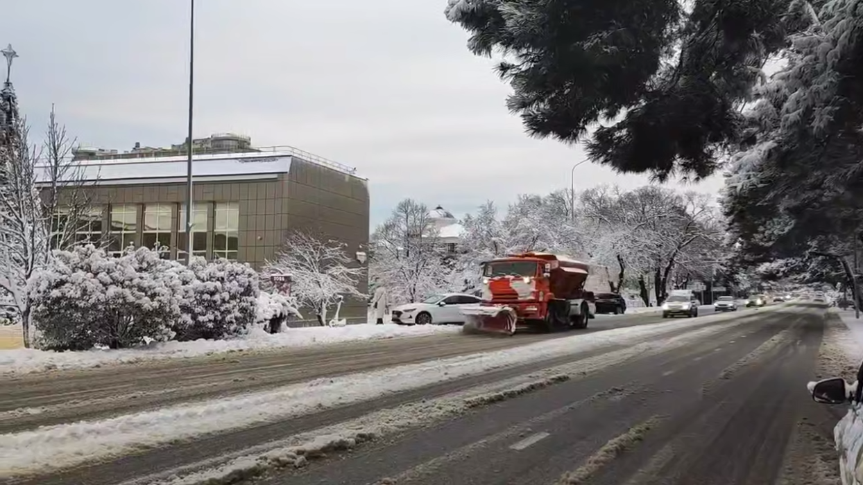 Разъясняем ситуацию по организации работ в период снегопада