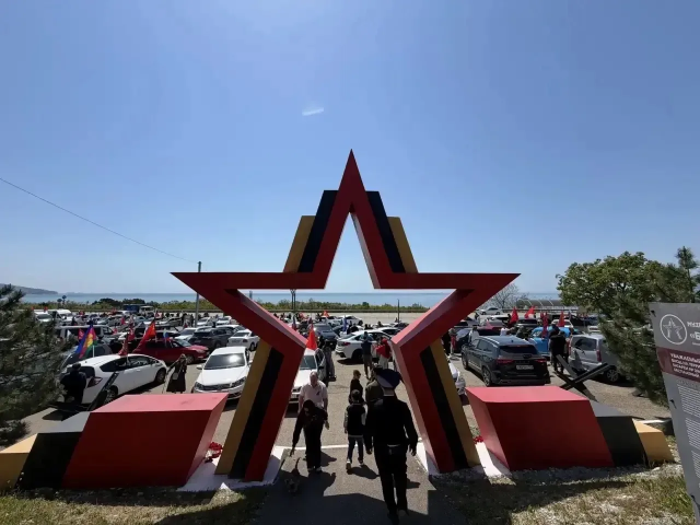 В Геленджике состоялся автопробег в честь Дня Победы 