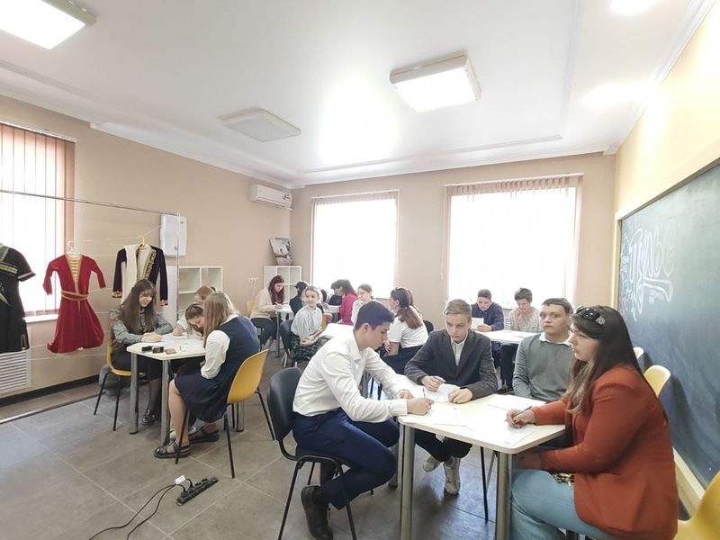 Молодежь Геленджика приняла участие в образовательной акции  «Избирательный диктант».