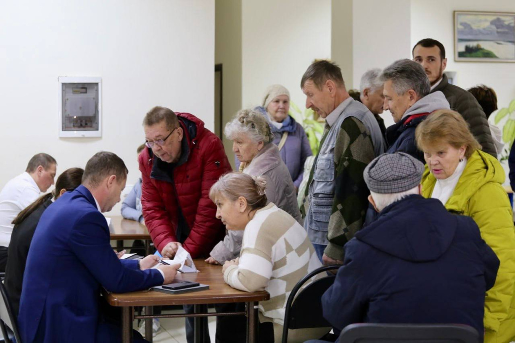  В округах Геленджика работает мобильная приемная администрации 