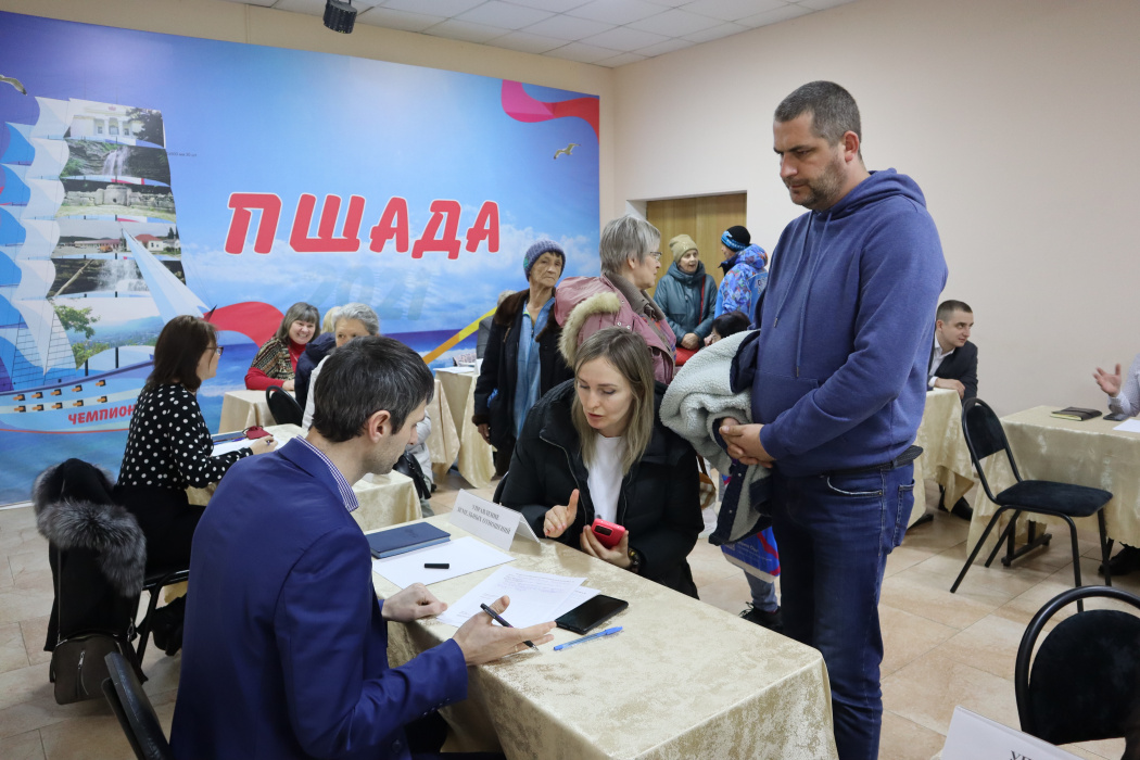 Начинается серия выездных мобильных приемных администрации Геленджика в сельские округа