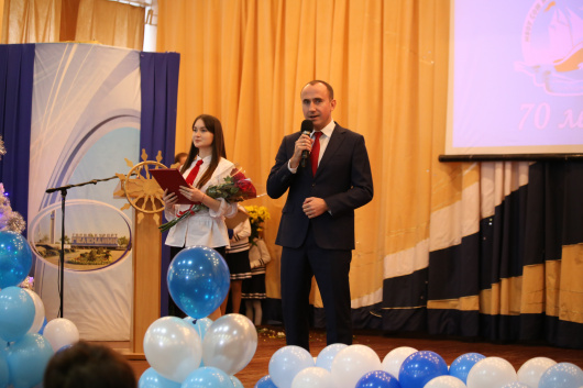 Школа №2 имени Адмирала Ушакова отметила свой 70-летний юбилей