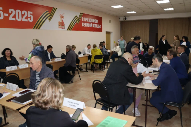 Мобильная приемная отработала в выездном формате в Пшадском округе