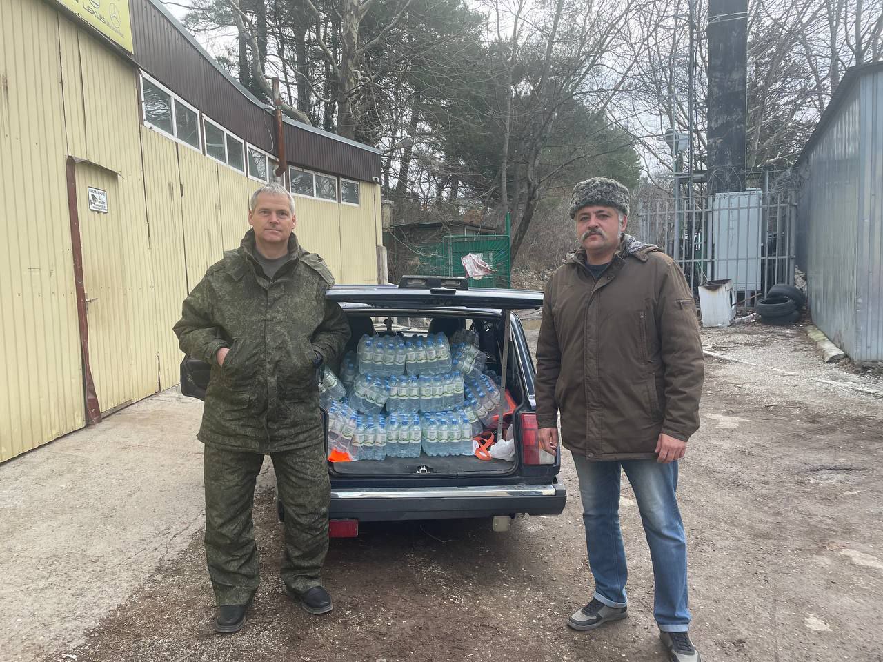 Благодаря благотворительному центру «Геленджик - город добра»  на этот раз гуманитарный груз в виде воды удалось отправить в Херсонскую область. 