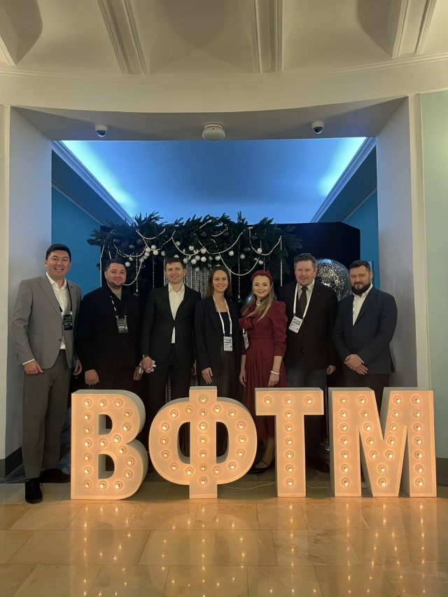 Александр Александрович Алексеев, секретарь Совета молодых депутатов Думы Геленджика, директор Театра «Старый парк», вместе с коллективом культурного центра участвует в V юбилейном Вахтанговском фестивале театральных менеджеров в Москве.