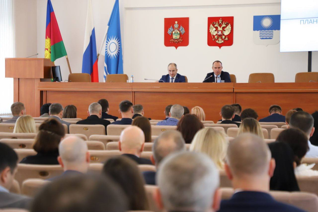 В Геленджике стартует декада субботников