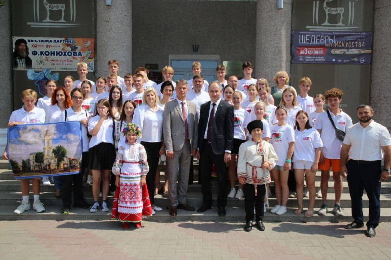 Сегодня у наших братьев-белорусов праздник - День независимости Республики Беларусь. 