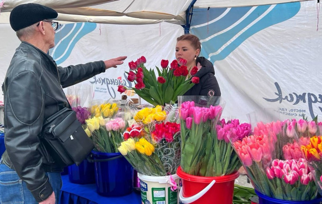 В Геленджике открылись точки продажи цветов к Международному Женскому дню
