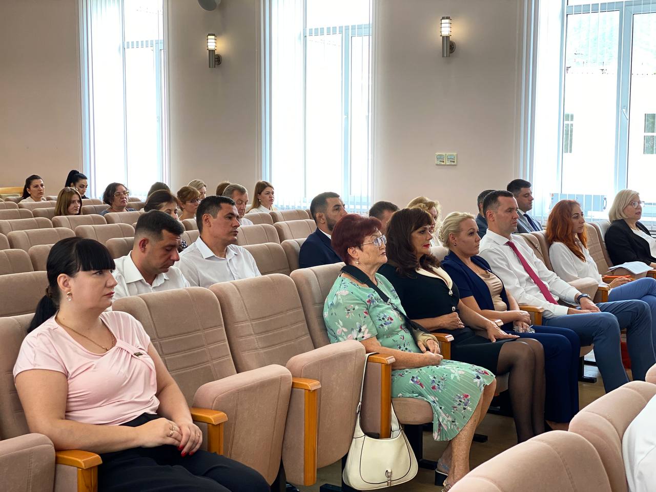 Состоялась очередная сессия Думы, на которой были рассмотрены вопросы, касающиеся социального и экономического развития нашего города. Состоялась очередная сессия Думы, на которой были рассмотрены вопросы, касающиеся социального и экономического развития нашего города.