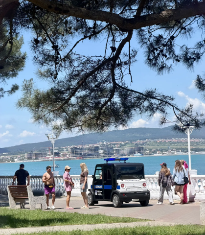 В летний период нагрузка на курорт значительно возрастает В летний период нагрузка на курорт значительно возрастает