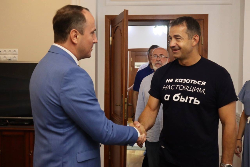 Артист Дмитрий Певцов высоко оценил геленджикского зрителя Артист Дмитрий Певцов высоко оценил геленджикского зрителя