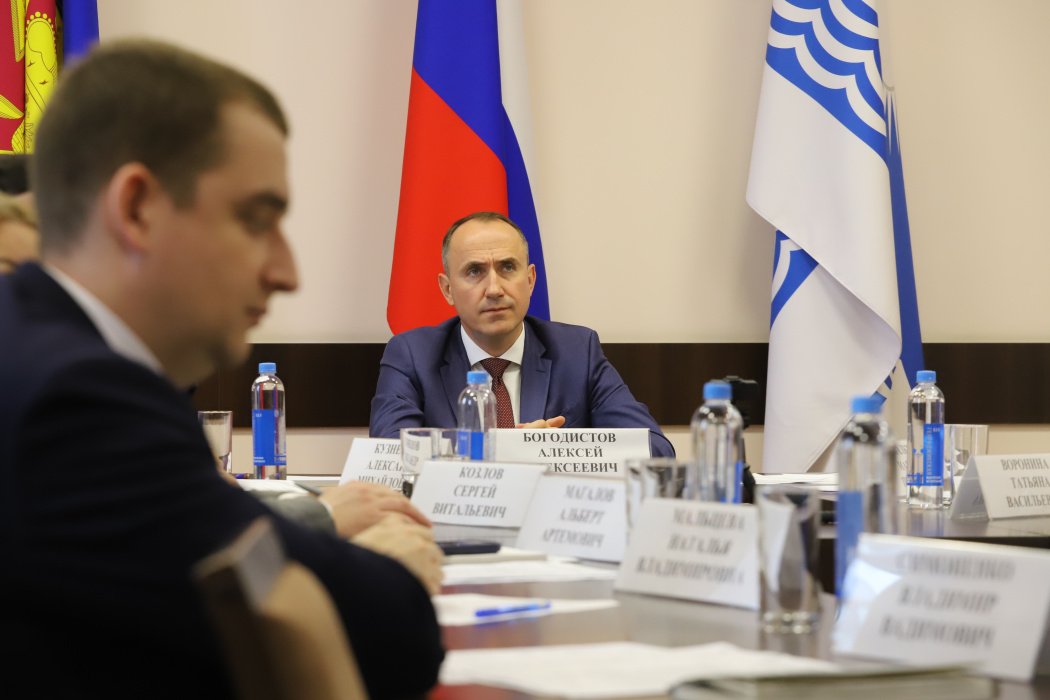 Вице-губернатор Краснодарского края Александр Руппель провёл совещание по видеосвязи ﻿