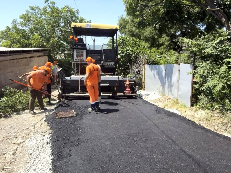 В Геленджике продолжается капитальный ремонт улично-дорожной сети 