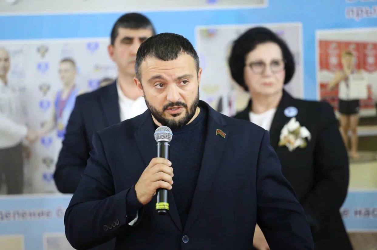 Сегодня свой юбилей отмечает депутат Думы Анастас Георгиевич Николаиди.