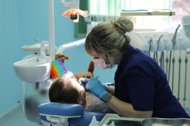 В феврале медицинское сообщество отмечает Международный день стоматолога