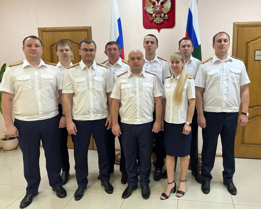 15 января - День образования Следственного комитета РФ 15 января - День образования Следственного комитета РФ