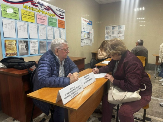 На прошлой неделе в Архипо‑Осиповке работала мобильная приёмная граждан с участием депутатов Думы Геленджика Михаила Владимировича Никитина и Дмитрия Александровича Утки.