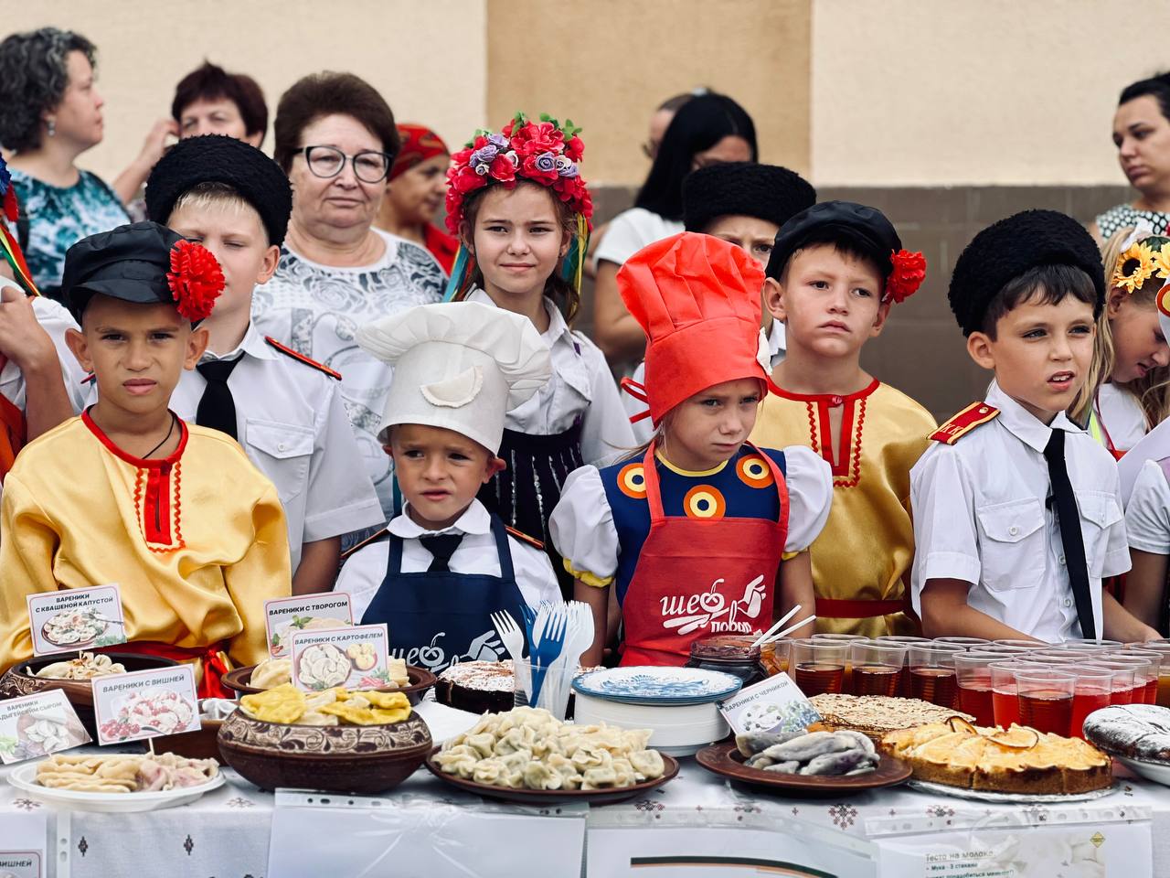 В селе Марьина Роща в честь Дня образования Краснодарского края прошел фестиваль вареников, который стал настоящим праздником для жителей села! 