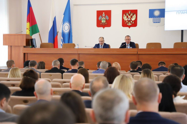 В Геленджике стартует декада субботников