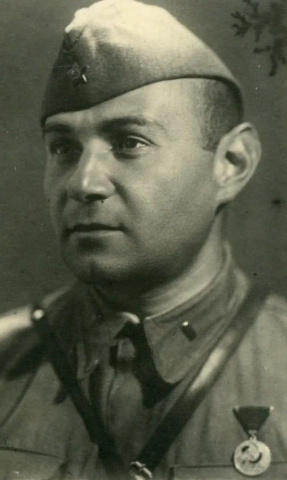 Цезарь, герой «Малой земли»