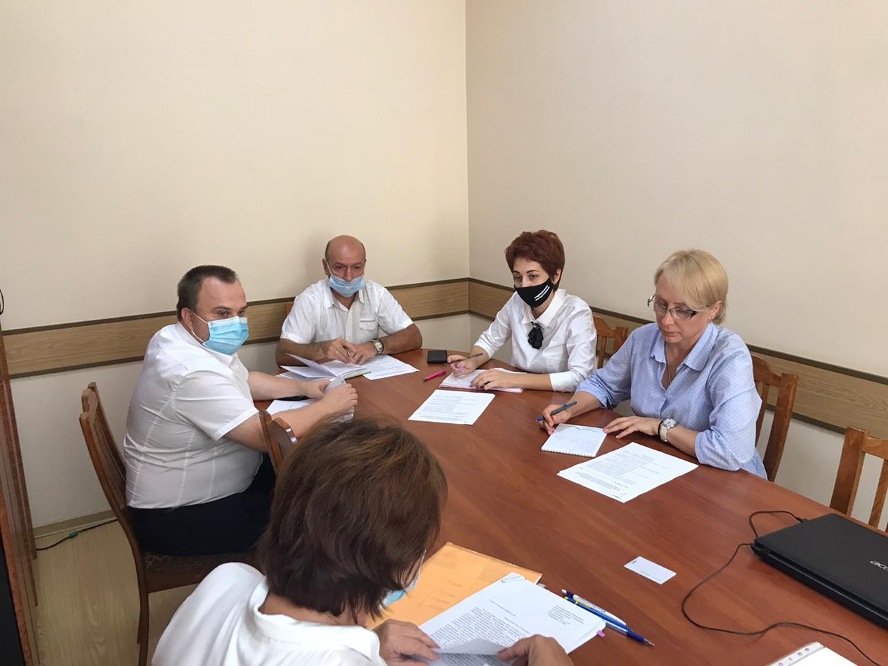 Вопросы трудоустройства подростков обсудили за круглым столом Вопросы трудоустройства подростков обсудили за круглым столом