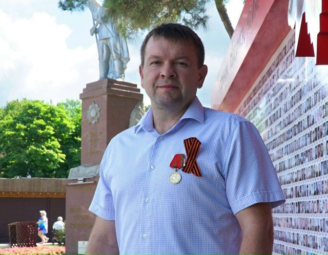 Сегодня свой день рождения отмечает депутат Думы Геленджика Кирилл Александрович Лисин!