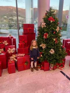 На Елке первых исполнилось желание маленькой Софии. И исполнила его Дарья Малюгина.