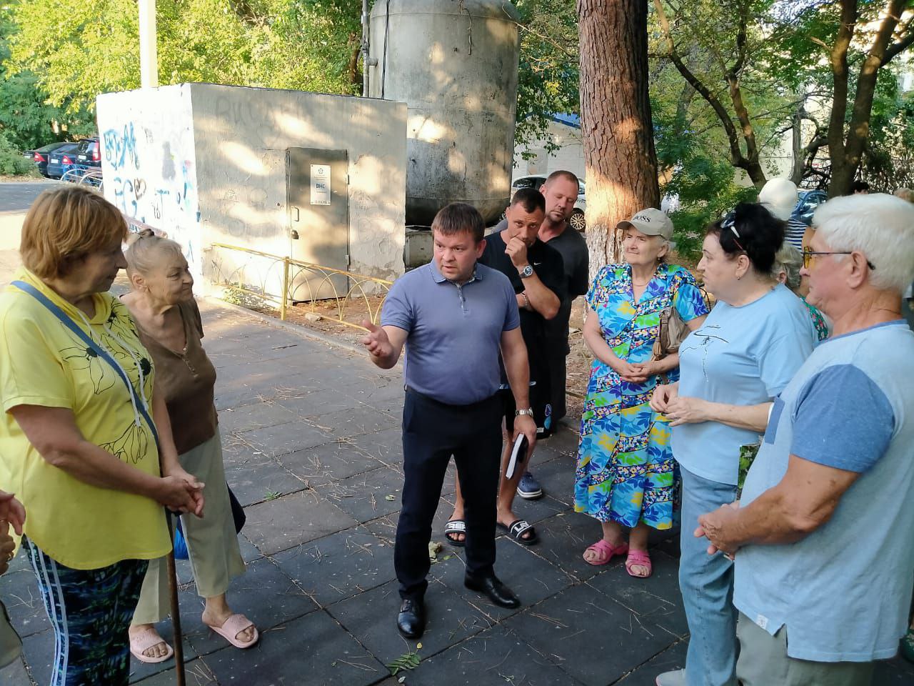 Сход граждан на ул. Херсонская.