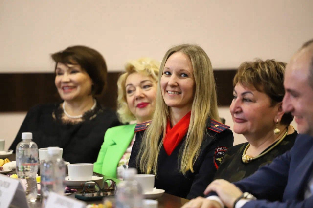 Глава Геленджика встретился с заслуженными женщинами нашего города