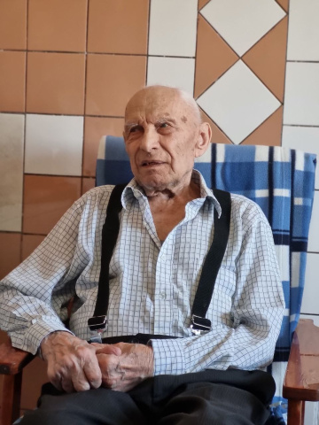 С днём рождения, дорогой ветеран! С днём рождения, дорогой ветеран!