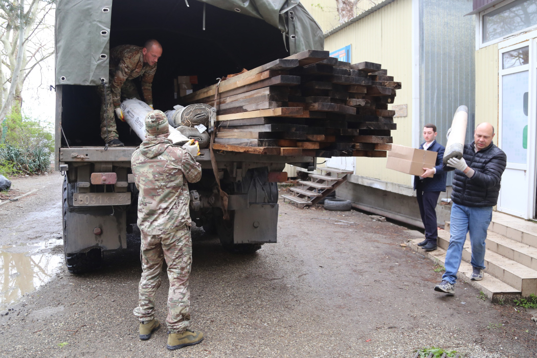 Геленджик отправил новую партию помощи бойцам в зону СВО