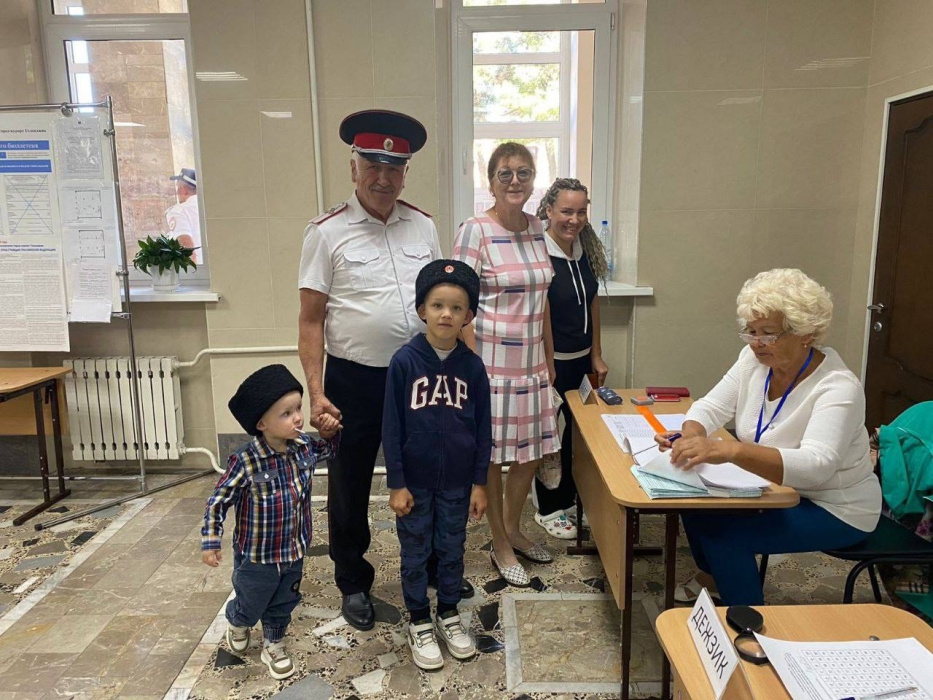 Сельчане голосуют! Сельчане голосуют!
