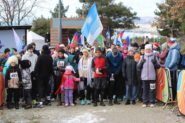 В Геленджике 2026 год открыли восхождением на Маркотхский хребет