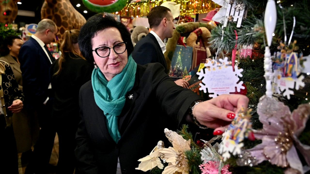 К акции «Елка желаний» присоединились заместители главы Геленджика