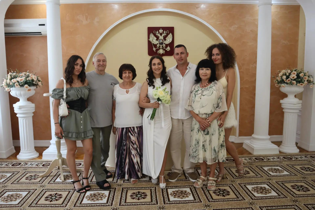 Семья отметила серебряную свадьбу
