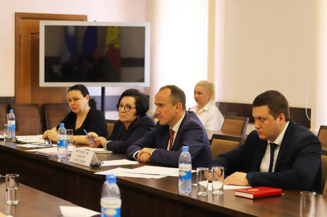 Глава Геленджика провел прием граждан