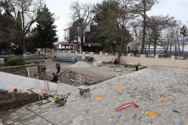 Благоустройство территории в ЦРТДиЮ