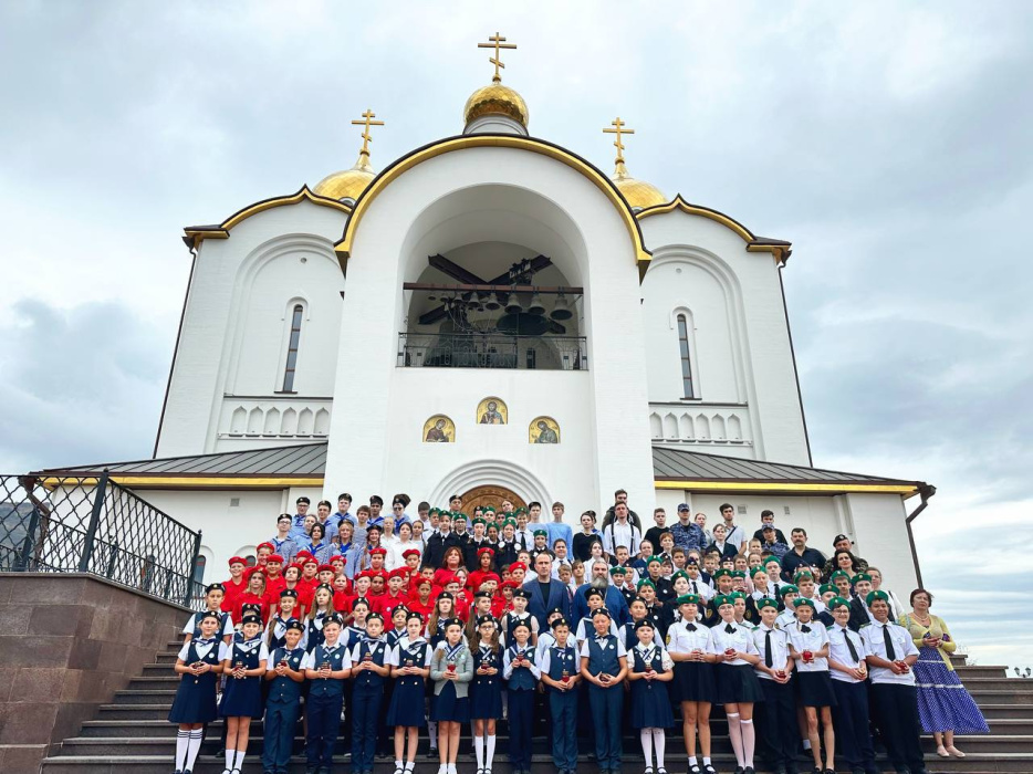 В Геленджике прошла акция, посвященная Дню солидарности в борьбе с терроризмом В Геленджике прошла акция, посвященная Дню солидарности в борьбе с терроризмом