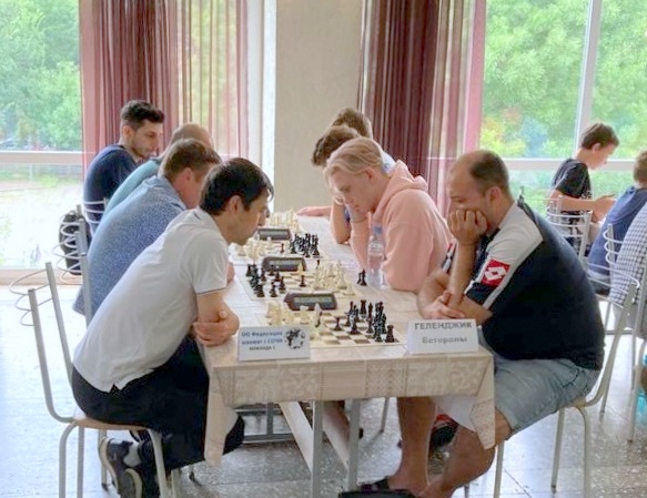 Под эгидой совета ветеранов на курорте состоялся турнир по шахматам