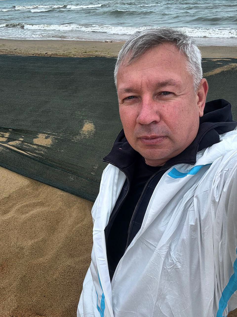 Команда Геленджика продолжает помогать в очистке побережья Анапы. Команда Геленджика продолжает помогать в очистке побережья Анапы.