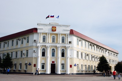 С вопросом - к главе...