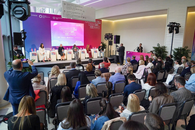 В Геленджике дан старт «Черноморской винной неделе»